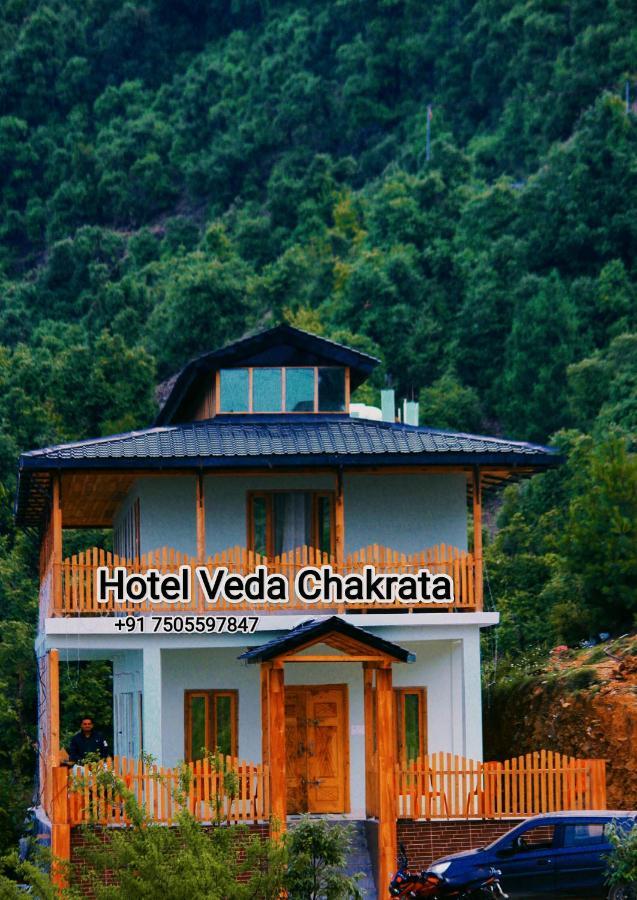 Veda Inn Chakrāta Dış mekan fotoğraf