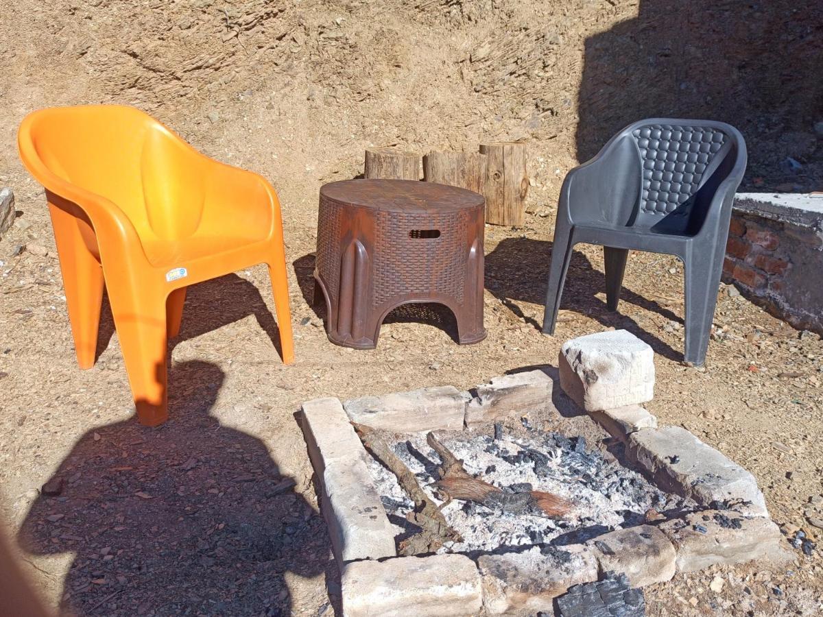 Veda Inn Chakrāta Dış mekan fotoğraf