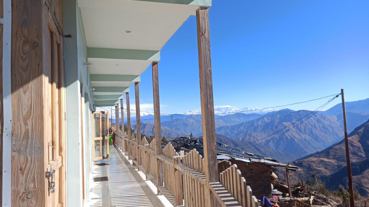 Veda Inn Chakrāta Dış mekan fotoğraf