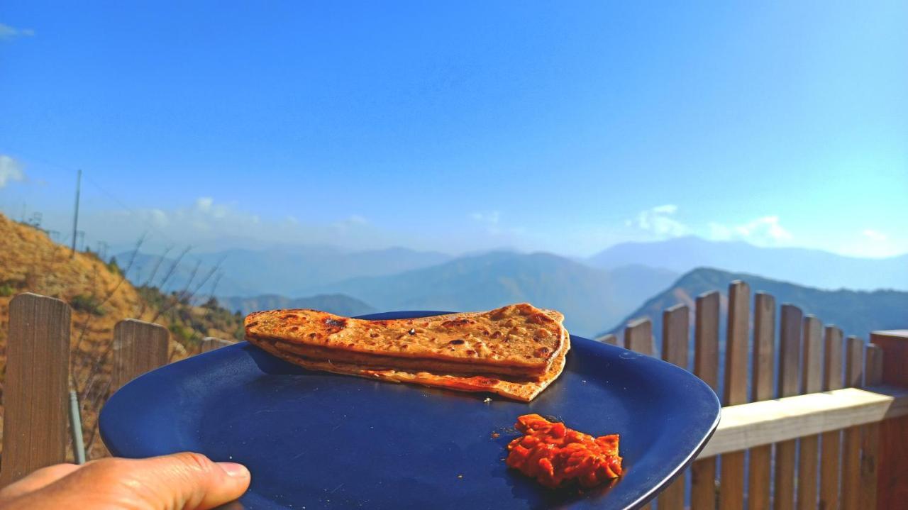 Veda Inn Chakrāta Dış mekan fotoğraf