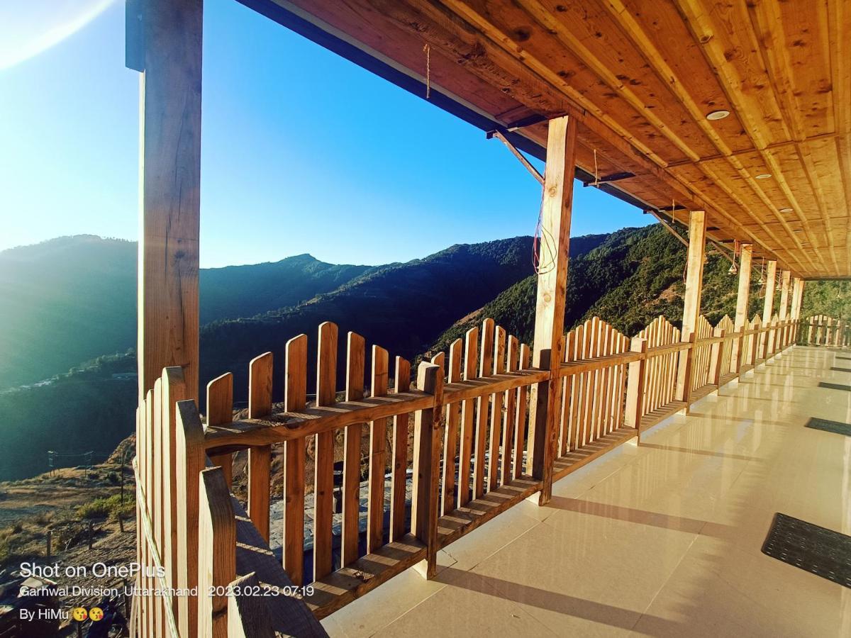 Veda Inn Chakrāta Dış mekan fotoğraf